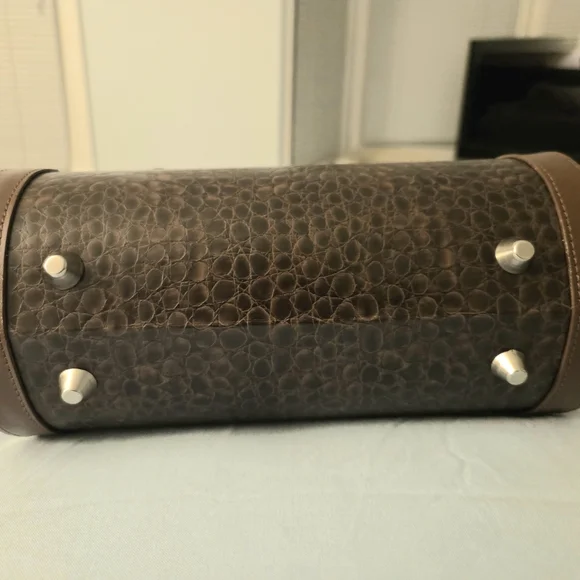 Vintage Brown Barrel Style Handbag - Picture 7 of 9